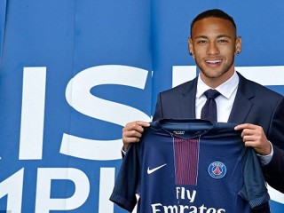 ވޯލްޑް ޓްރާންސްފާ ރެކޯޑް ފީ މުގުރާލުމަށްފަހު ނޭމާ ޕީއެސްޖީއަށް ސޮއިކޮށްފި