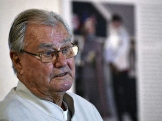 ޑެންމާކުގެ މިހާރުގެ ރާނީގެ މަހާނައާ ޖެހިގެން، މަހާނަ ހުރުމަށް ނޭދޭ ކަމަށް ފިރިކަލުން ވިދާޅުވެއްޖެ