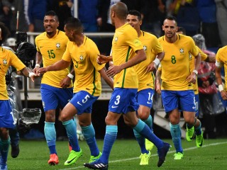 ދުނިޔޭގެ ފީފާ ރޭންކިންގެ އެއްވަނަ ބުރެޒިލްއަށް.