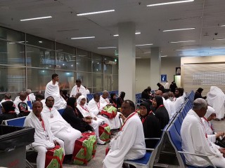 އިތުރަށް ލިބުނު ހައްޖު ކޯޓާގެ ދަށުން ހައްޖުވެރިން ފުރައިފި 