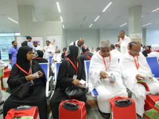 ހައްޖުވެރިންތަކެއް އެއާޕޯޓުގައި