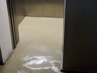 ނޭޕާލްގައި ފެންބޮޑުވެ، ދިވެހި ދަރިވަރުންތަކެއް އެހީތެރިކަން ބޭނުންވެފައި