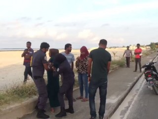 ލައިސަންސް ނެތި ސައިކަލް ދުއްވި އަންހެނަކަށް ކޮށްލިވަރު!