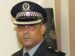 ކުއްލި ގޮތަކަށް ކަރެކްޝަންސްގެ އިސް އޮފިސަރަކު ސަސްޕެންޑް ކޮށްފި