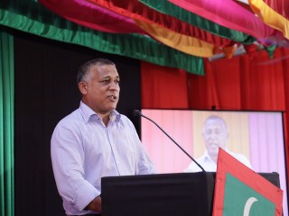 ސިޔާސީ މަގުގައި އިދިކޮޅު ފަރާތްތައް ކުރިއަށްދާއިރު ކުޑަކޮށް ހުއްޓިލާފައި ވިސްނާލަންޖެހޭ ކަންތައްތައް އެބަހުރި: އަސްލަމް