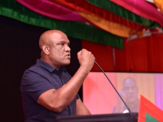 ނޮޅިވަރަމް ދާއިރާގެ މެންބަރު ހުސައިން އަރީފް 