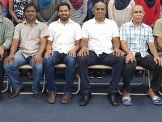 ވީއޭއެމް އެކްސްކޯގެ ފަސް މެމްބަރަކު އިސްތިއުފާދީފި