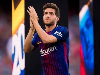 ބާސެލޯނާގެ މިޑްފީލްޑަރު ސާޖީ ރޮބާޓޯ