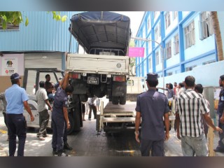 މަގުތަކުން ވެހިކަލް ނެގުމުގެ ޚާއްސަ ޕްރޮގްރާމެއް ފުލުހުން ފަށަނީ