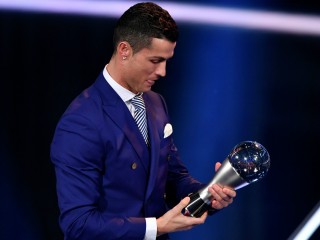 ފީފާގެ އެންމެ މޮޅު ކުޅުންތެރިޔާއަށް ވާދަކުރާ ފަރާތްތައް އިއުލާނުކޮށްފި