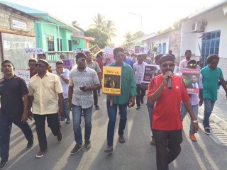 އަނިޔާވެރިކަން ހުއްޓާލައި މެންބަރުން ދޫކޮށްލުމަށް ގޮވާލައި ތިނަދޫ އާއި ވިލިނގިލީގައި ހިގާލުމެއް ބާއްވައިފި