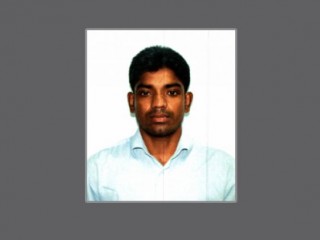 ފުލުހުން ތަހުގީގު ކުރަމުންދާ މައްސަލައަކާއި ގުޅިގެން ހޯދަން ފޮޓޯ އާއްމުކުރި މީހާ