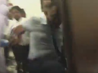  މައިނޯރިޓީ ލީޑަރުގެ ކޮޓަރީގެ ދޮރު އަލީ އާރިފް "ވައްޓާލައިފި"