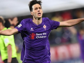 ކަލިނިޗް: ގޯލް ޖެހުމަށް ފަހު އުފާފާޅުކުރަނީ