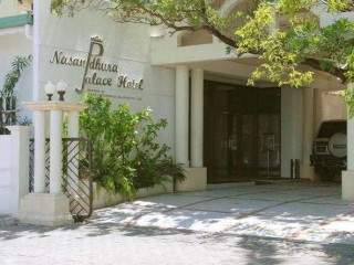 ނަސަންދުރަ ދިނުމުގައި ޚިޔާނާތް ހިމެނޭ ކަމަށް ބުނެ އަދީބަށް ދައުވާކުރަން ފޮނުވި މައްސަލަ "ގެއްލިއްޖެ"!