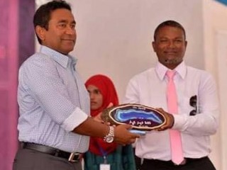 މަކުދޫ ކައުންސިލްގެ ރައީސް މުހައްމަދު ޝާކިރު --