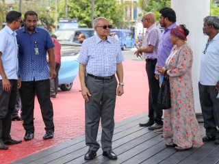 ރައީސް މައުމޫން