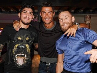 ރޮނާލްޑޯ ފަހަތަށް ޖައްސާލުމަށް ފަހު މެކްގްރެގޯ އެންމެ މުއްސަދި އެތްލީޓުންގެ ލިސްޓަށް