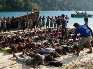 ނިސްބަތްވާނެ ގައުމެއްނެތި ރޮހިންޖާ މުސްލިމުން ބިކަވެފައި