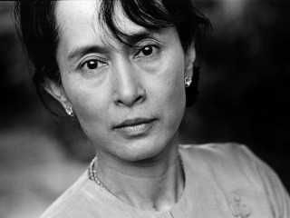 އަންގ ސަން ސޫކީގެ ވާހަކަ: މިޔަންމާގެ އުއްމީދު، ބަދަލުވީ ޑިކްޓޭޓަރަކަށް؟