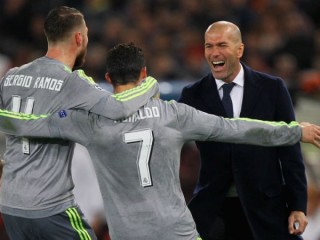 ރޮނާލްޑޯ އަކީ އެހެން ޕްލެނެޓެއްގެ ކުޅުންތެރިއެއް: ޒިދާން