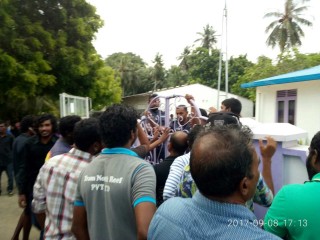  Lhohi island’s residents, who make up a population of roughly 900, began protesting on Friday morning at around 9:00 am