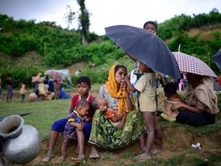 ރޮހިންޖާ ރެފިއުޖީންނަކީ ޤައުމީ ސަލާމަތައް ހުރި ނުރައްކަލެއްކަމަށް ބުނެ އިންޑިއާގެ ސުޕްރީމް ކޯޓަށް ހުށަހަޅައިފި