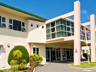 ހުޅުމާލޭގައި ޒުވާނެއްގެ ހަށިގަނޑުގެ އަށް ތަނަކަށް ތޫނު އެއްޗަކުން ހަމަލާދީ ޒަޚަމްކޮށްލައިފި