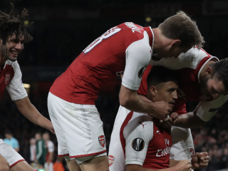 ޔުއެފާ ޔޫރޮޕާ ލީގު: ސަންޗޭޒް އެނބުރި އައިސް އާސެނަލް މޮޅުކޮށްދީފި