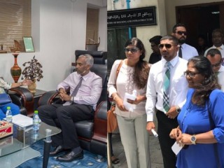 ފްލެޓްތަކުގެ މައްސަލައިގައި އިދިކޮޅު މެމްބަރުންނާއި މާލޭ ސިޓީ ކައުންސިލަށް ހައުސިންގ މިނިސްޓްރީން މަލާމާތް ކޮށްފި!