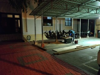 Work being done to build a 10-foot-high platform inside parliament chamber, for Maseeh