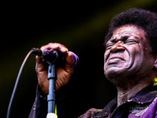 ޗާލްސް ބްރޭޑްލީ އުމުރުން 68 އަހަރުގައި މަރުވެއްޖެ