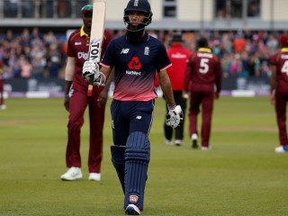 މި މެޗުގައި ސެންޗަރީއެއް ފުރިހަމަކުރި މުއީން އަލީ 