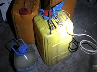 ބަނގުރާ ކަމަށް ބެލޭވޭ އެއްޗެއް އަޅާފައި ހުރި ފަސް ހަން ހޯދައި މީހަކު ހައްޔަރު ކޮށްފި