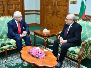 ސިންގަޕޫރުގެ ސަފީރު ނައިބު ރައީސް ޖިހާދާއި ބައްދަލު ކުރައްވައިފި