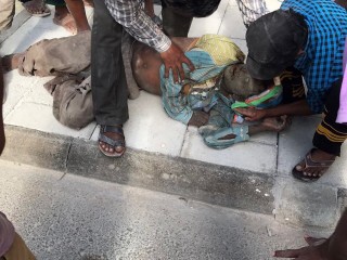  އެ ދެމީހުން ވެއްޓުނީ ހުޅުމާލޭގައި ހަދަމުންދިޔަ އަމީން ކޮންސްޓްރަކްޝަން ގެ އިމާރާތެއްގެ މަތީން