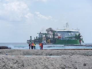 ހުޅުލެ ހުޅުމާލެ ހައިވޭ ހެދުމަށް ބިން ހިއްކުމުގެ މަސައްކަތް ފަށައިފި