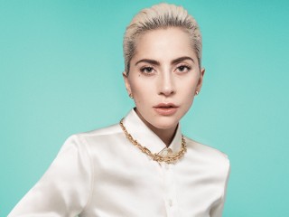 ތޫފާނު އިރްމާގައި ހާލުގައި ޖެހުނު މީހުންނަށް ލޭޑީ ގާގާ އެއް މިލިއަން ޑޮލަރު ހަދިޔާކުރަނީ