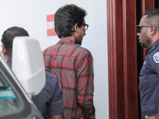 ޔާމީންގެ މަރުގެ ދައުވާ ލިބޭ ހައިޝަމްގެ ވަކީލު ސަސްޕެންޝަނުގައި ހުރުމުން ވަކީލަކު ހަމަޖައްސަން 10 ދުވަސް!