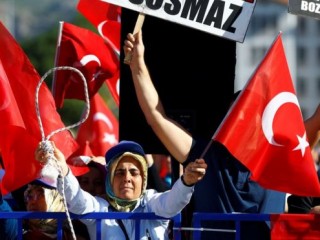 ތުރުކީގެ ރައީސް އުރްދޮޣާން އަވަހާރަ ކޮށްލަން ރޭވުމުގެ ކުށް ސާބިތުވި 40 މީހަކު އުމުރަށް ޖަލަށް ލައިފި