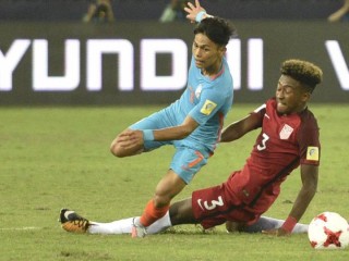 މުބާރާތުގެ ފުރަތަމަ މެޗުގައި އިންޑިއާ އަދި އެމެރިކާ ކުޅުނު މެޗުގެ ތެރެއިން 