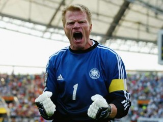 ގޯލްކީޕަރުން ތަމްރީން ކުރުމަށް، އޮލިވާ ޚާން ސައުދީއަށް