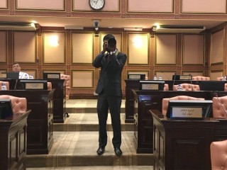 މެމްބަރު އީވާ ނަންގަވާފައިވާ މަޖިލިސް ފޮޓޯގްރާފަރުގެ ފޮޓޯއެއް