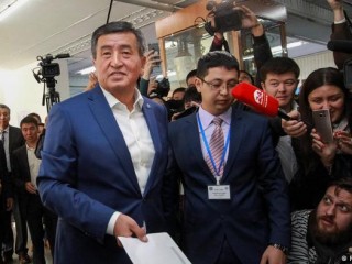 ކިރްގިސްތާނުގެ ތާރީހީ އިންތިހާބު ޖީންބެކޯފް ކާމިޔާބު ކުރައްވައިފި