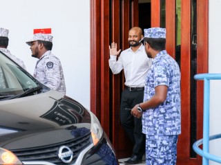 ފާރިސް ރިސްވަތު ދިނީ ޝާފިއު މެދުވެރިކޮށް، އެކަމަކު ޝާފިއުގެ މައްޗަށް ދައުވާކުރާނެ ހެއްކެއް ނެތް: ދައުލަތް