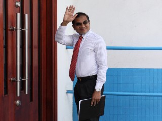 ޖެނަރަލް ދީދީގެ ޝަރީޢަތް: ދިފާއުގައި ލިޔެކިޔުންތައް ހުށަހެޅުމުގެ ފުރުސަތު ދެ ވަނަ ފަހަރަށް ޝަރީޢަތުން ދީދީ އަށް ދީފި