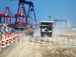 ކޮލޮމްބޯ ޕޯޓް ސިޓީގެ 50 އިންސައްތަ ހިއްކައިފި