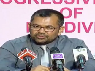 ރައީސް ޔާމިންގެ ވިސްނުންފުޅަކީ ލޯންޗެއްގައި 30 މިނެޓުން ދެވޭ ކޮންމެ ހިސާބެއްގައި އެއާޕޯޓެއް އޮތުން: ޓޫރިޒަމް މިނިސްޓަރ 