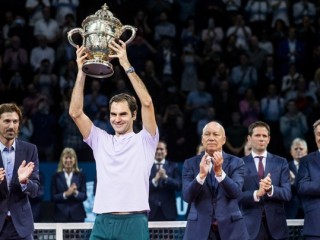 ސްވިސް އިންޑޯސް ޓެނިސް މުބާރާތުގެ ޗެމްޕިއަންކަން ފެޑެރާ ހޯދައިފި