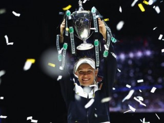 ވީނަސް ވިލިއަމްސް ބަލިކޮށް، ޑަބްލިއުޓީއޭ ފައިނަލްސް ވޮޒްނިއާކީ ކާމިޔާބުކޮށްފި